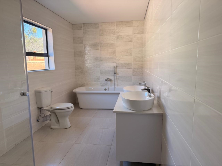 4 Bedroom Property for Sale in Buffelspoort Eco Estate North West
